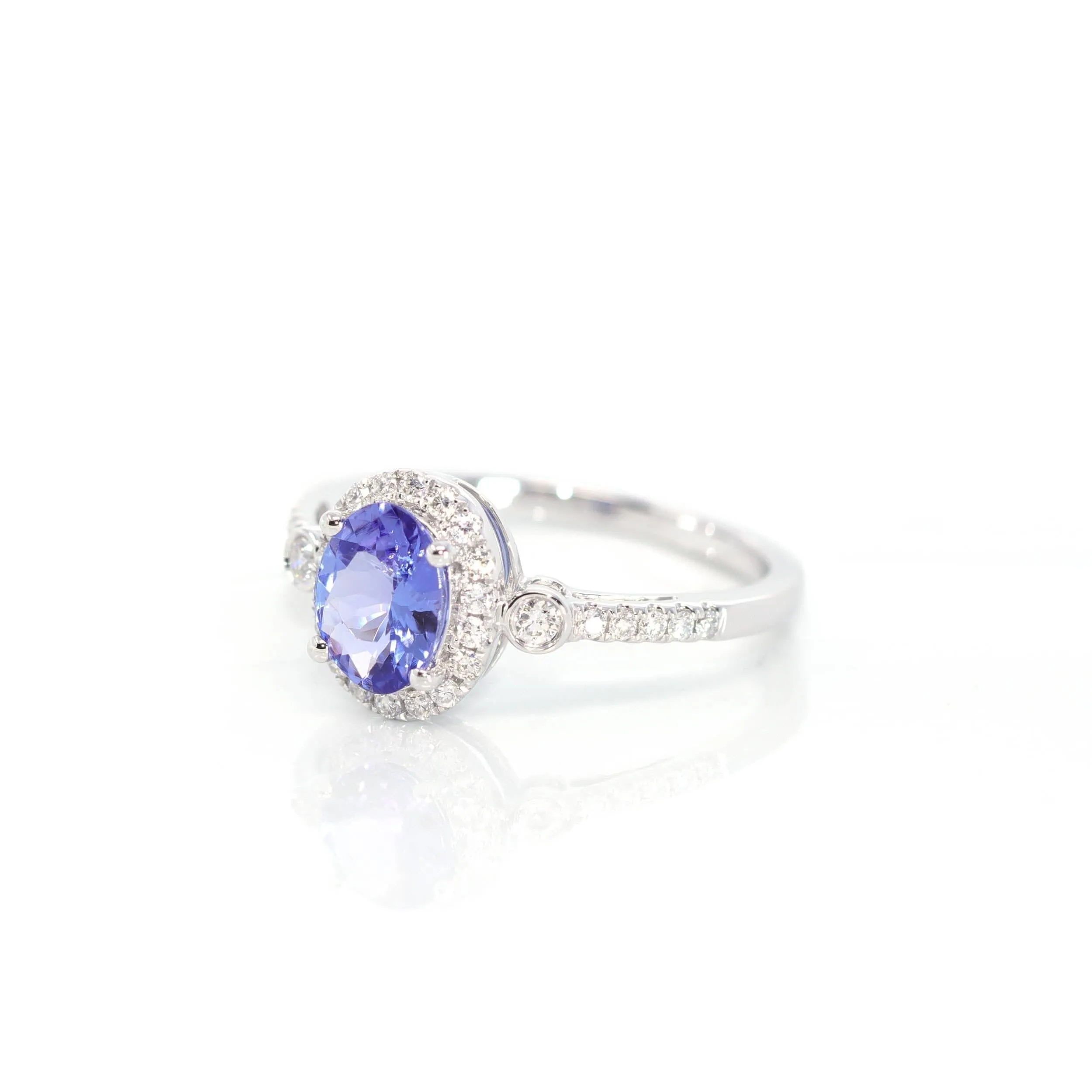 14k White Gold Natural Oval Tanzanite Diamond Anniversary Ring