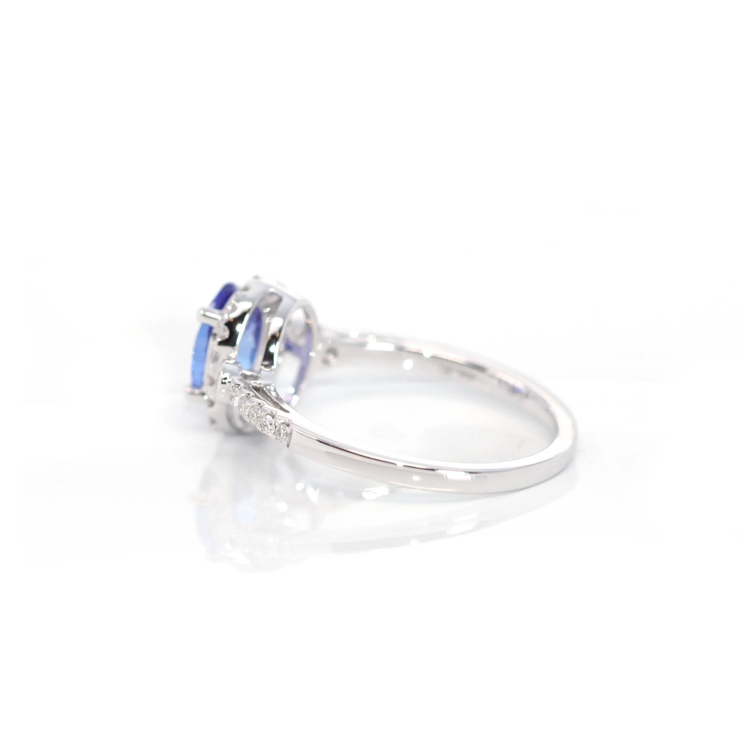 14k White Gold Natural Oval Tanzanite Diamond Anniversary Ring