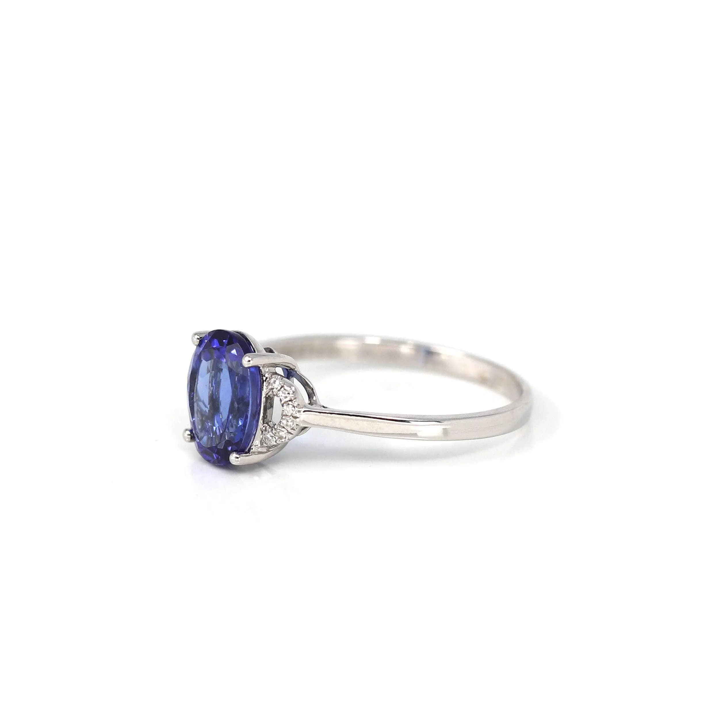 18k White Gold Natural Tanzanite Diamond Anniversary Ring