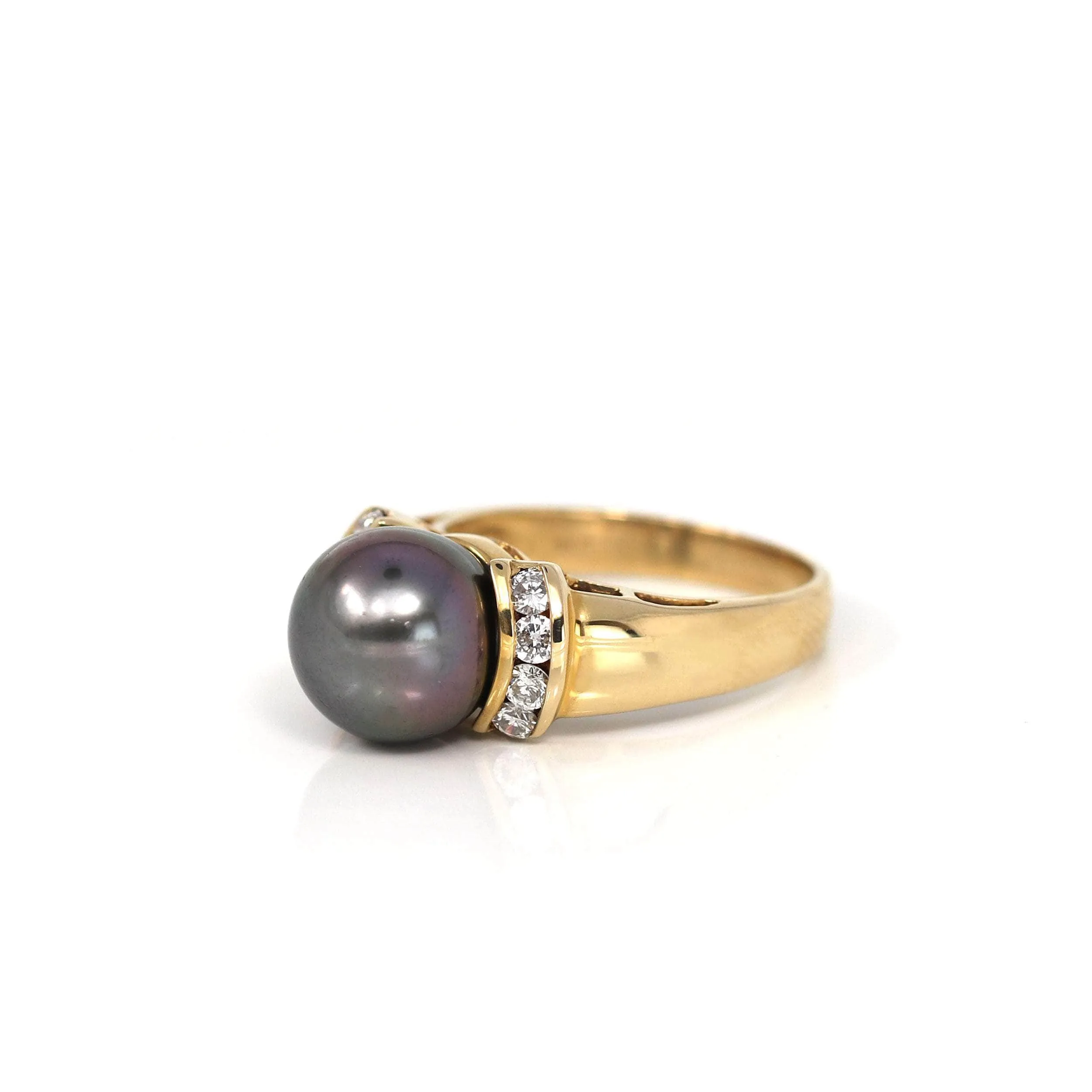 18k Yellow Gold Cultured Black Pearl Diamond Ring