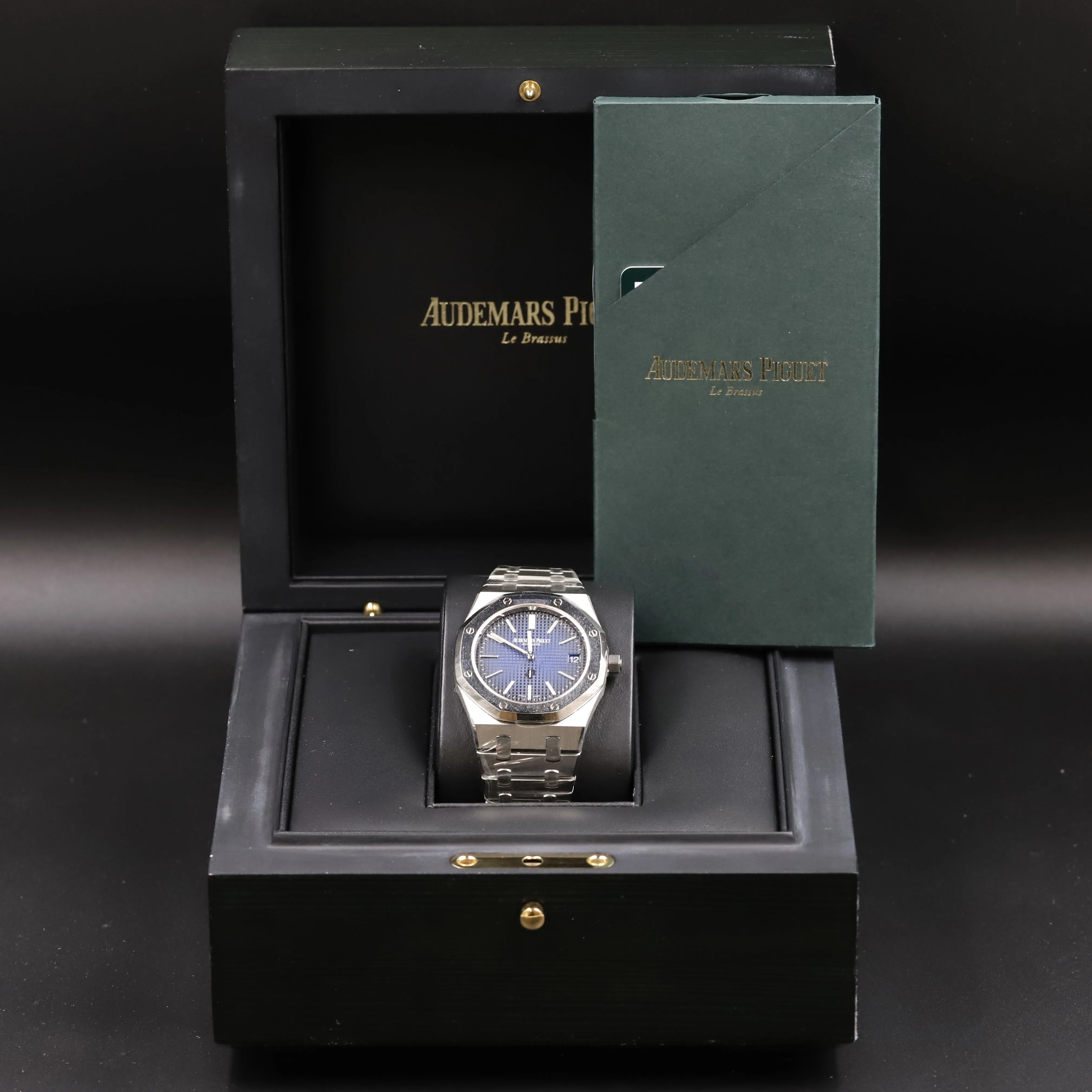 Audemars Piguet<br>15202IP Royal Oak Jumbo Blue Dial