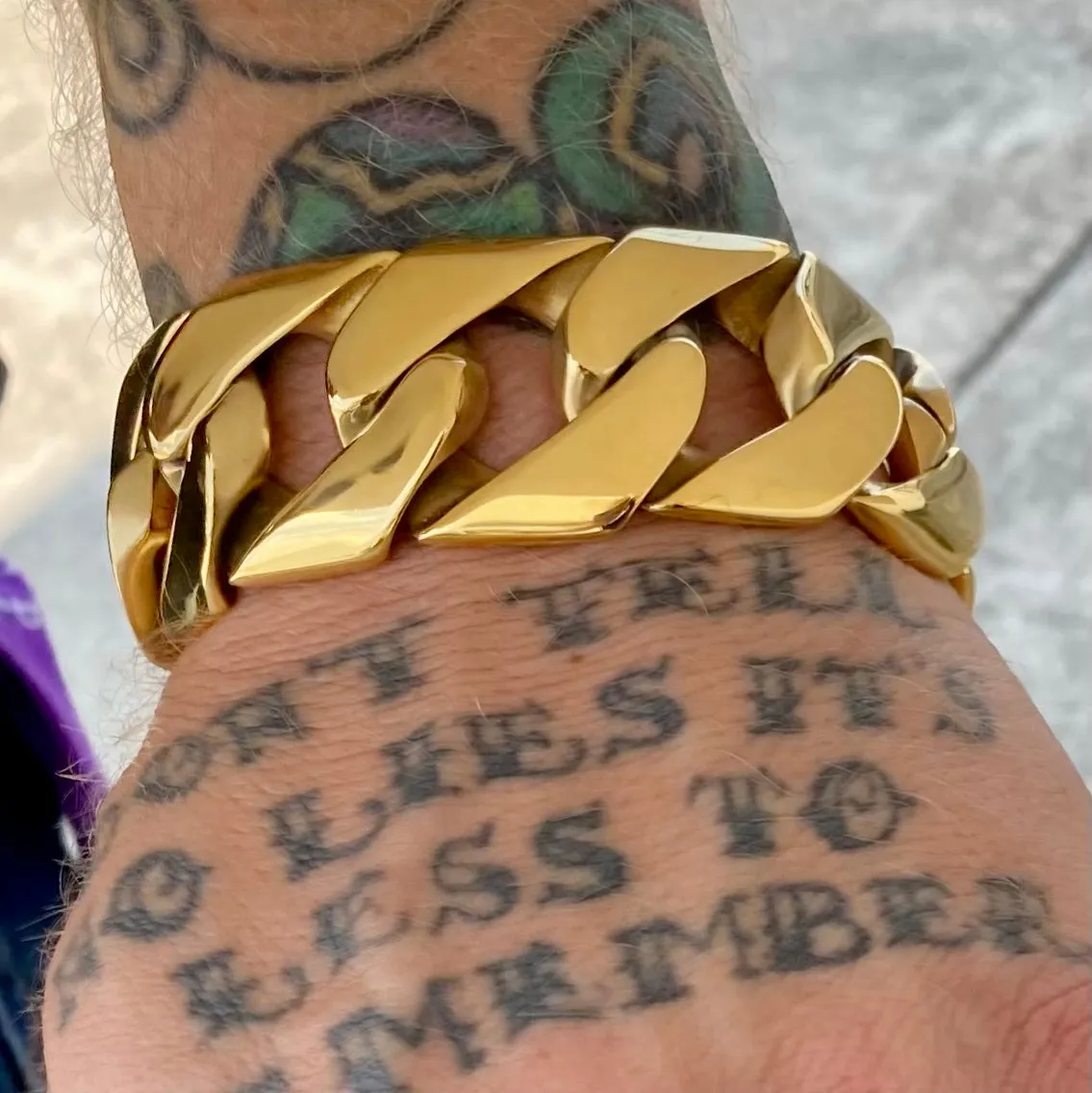 Bagger Bracelet - Gold - 1.25" Wide - The Classic - B30