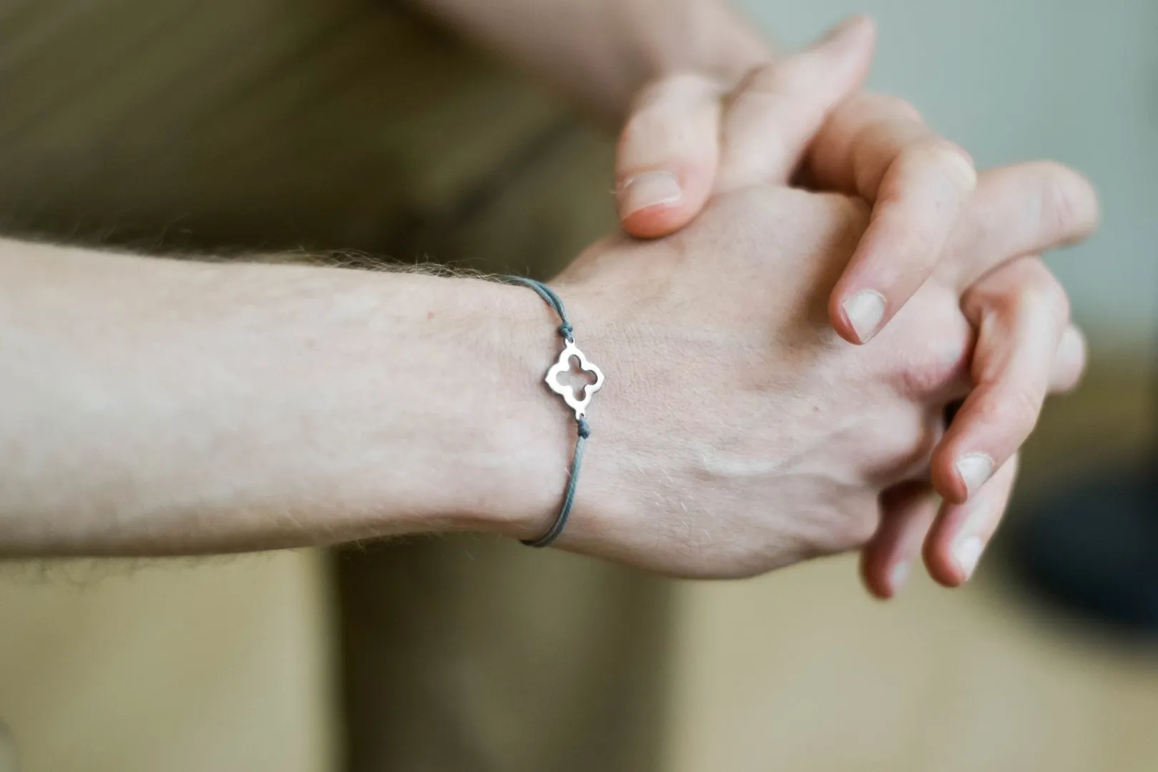 Bracelet for men, stainless steel clover charm, gray cord, waterproof bracelet