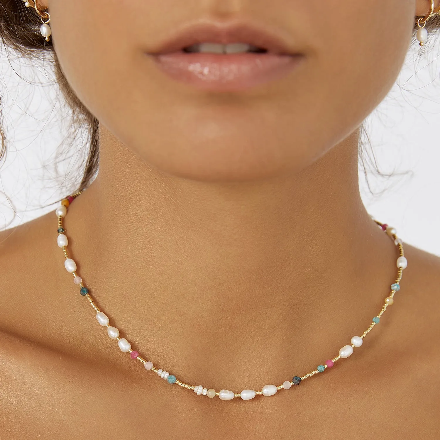 Clover Gemstone and Pearl Necklace