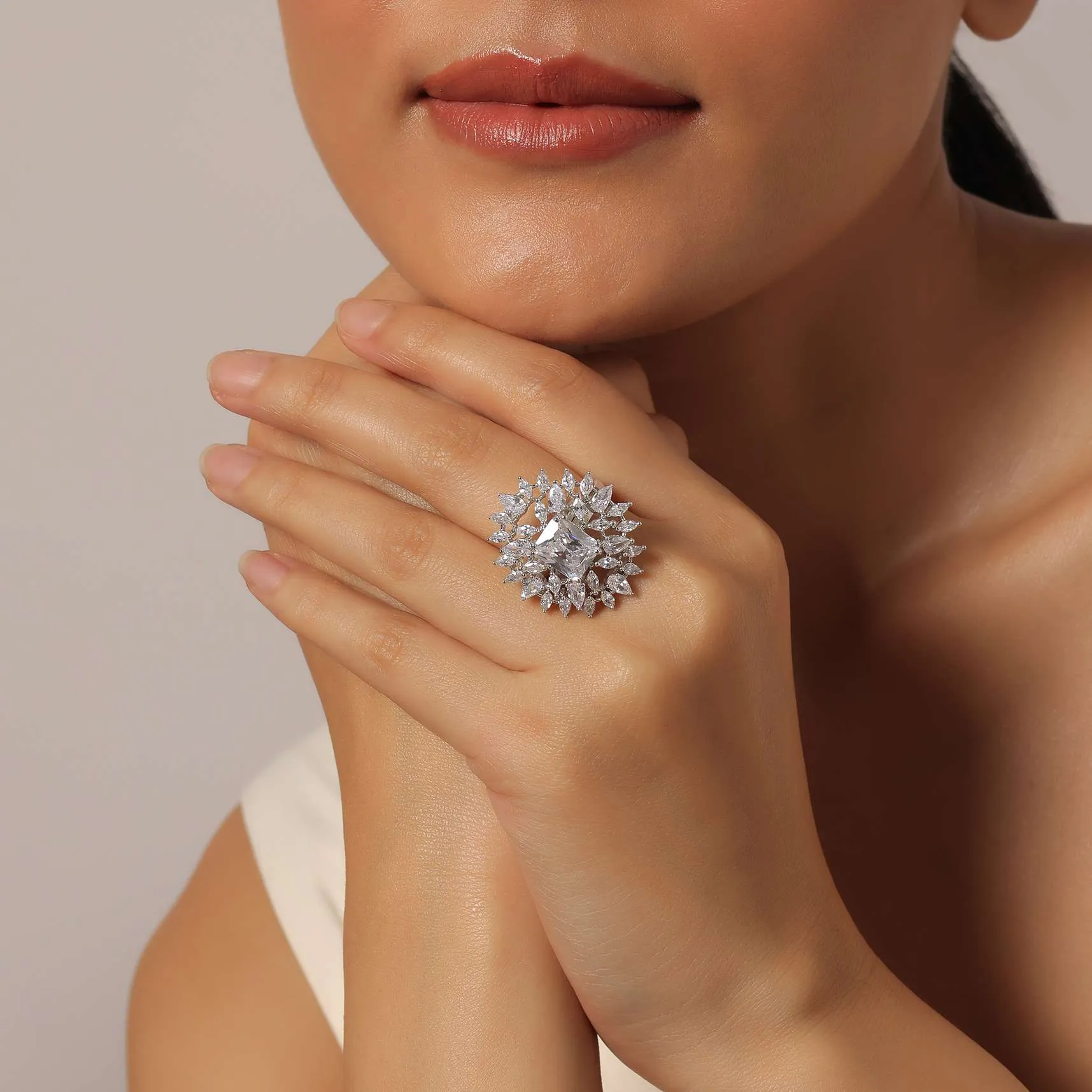 Dazzling Diamonds White Elegance Ring