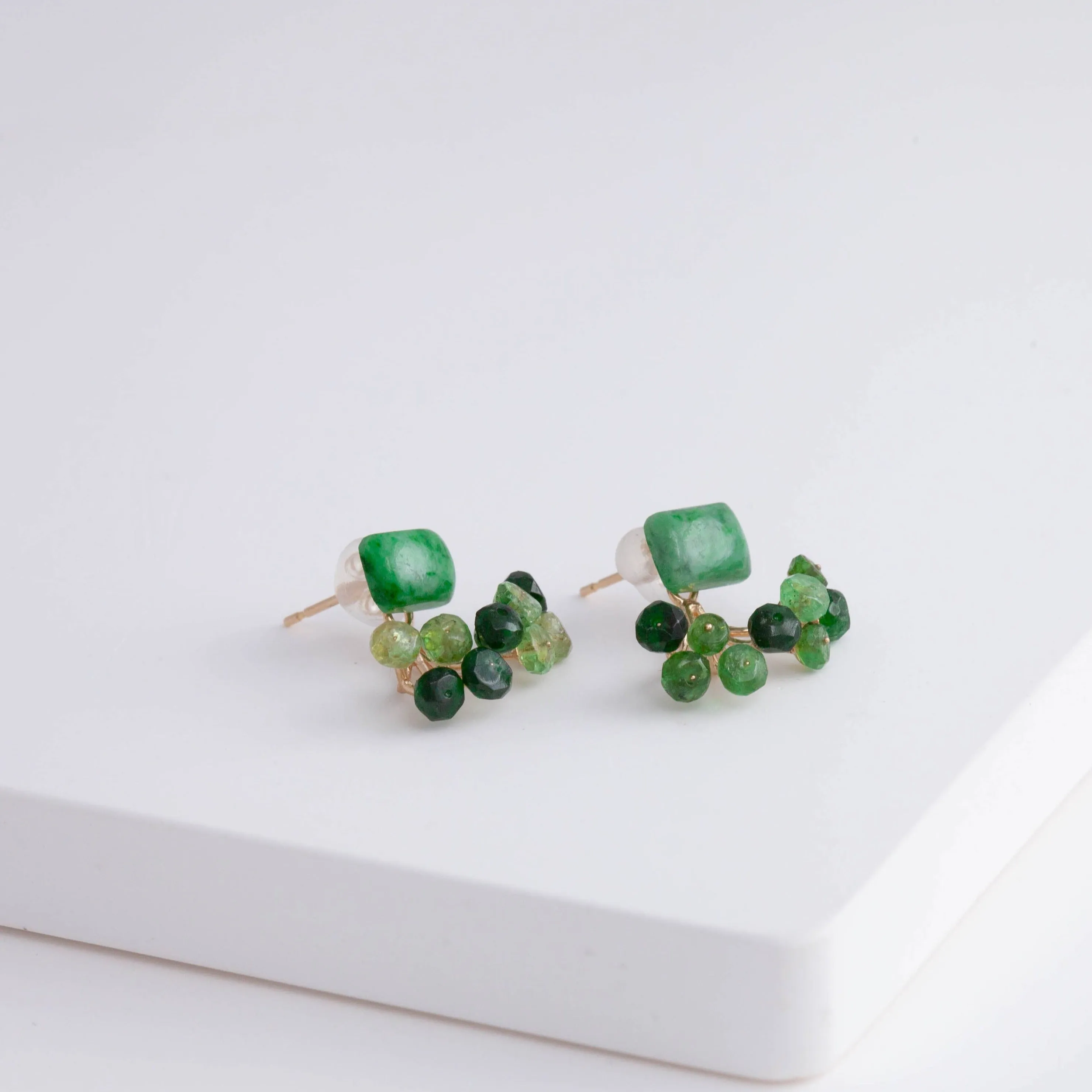 Fairy maw sit sit and green garnet earrings [Limited Edition]
