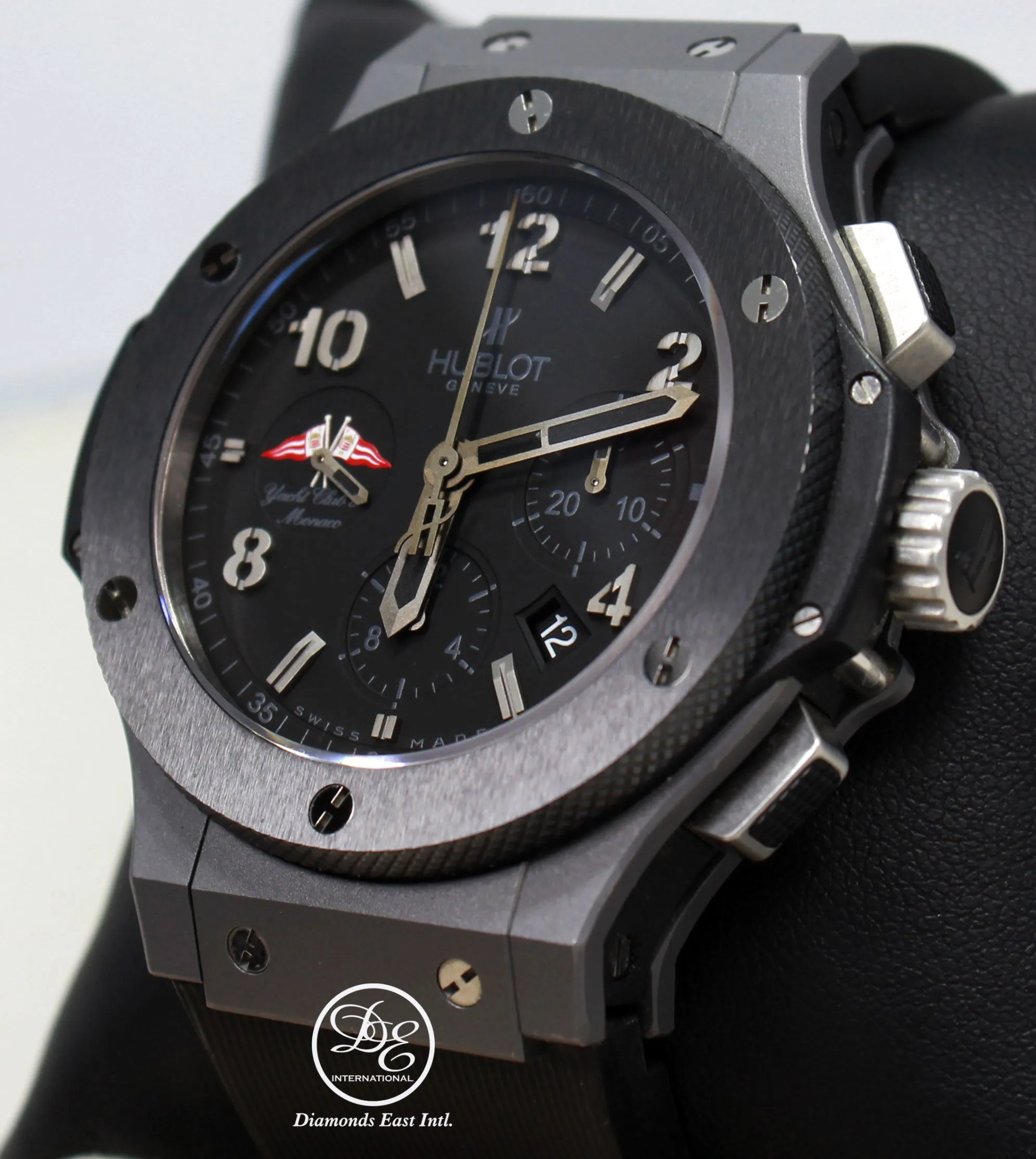 Hublot Big Bang Monaco Yacht Club Chronograph Automatic 44mm Black Dial Ceramic Bezel 301.AN.130.RX.YCM07 BOX/PAPER
