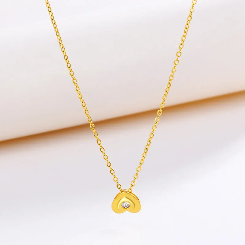 Jewelry hollow diamond love necklace jewelry women's European and American fashion niche chain necklace