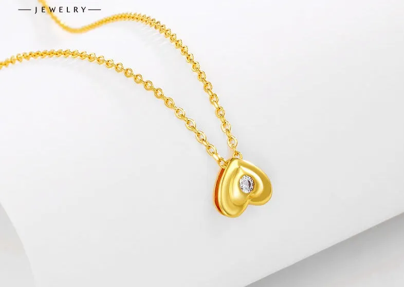 Jewelry hollow diamond love necklace jewelry women's European and American fashion niche chain necklace