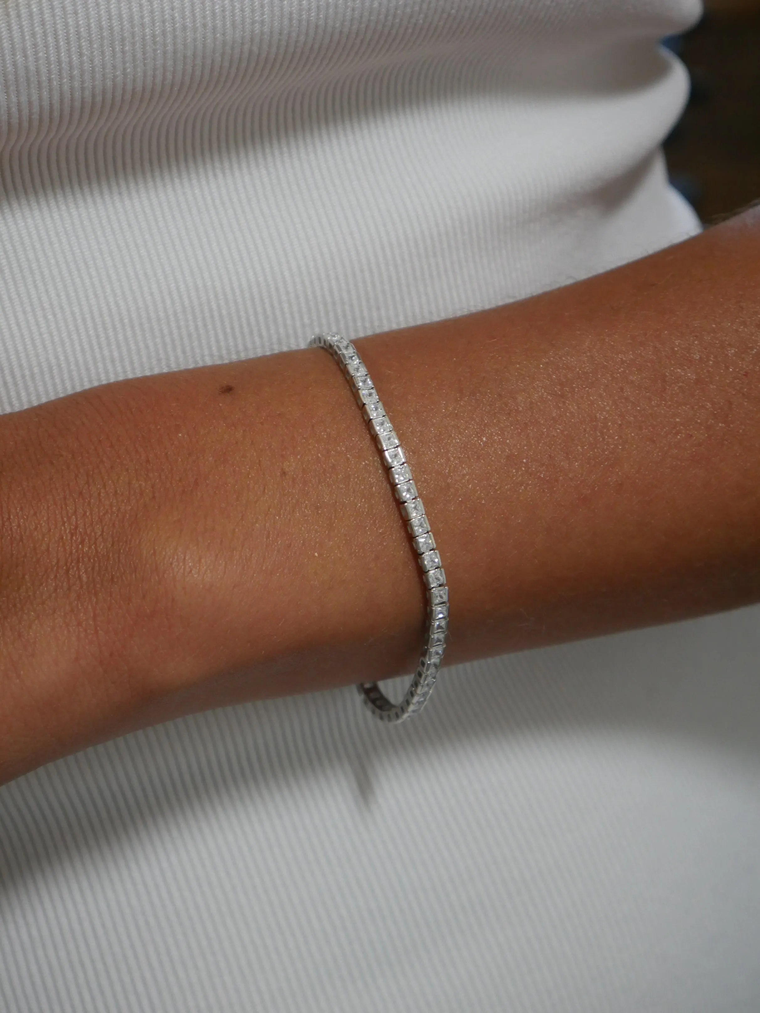 KESLEY Tennis Bracelet, .925 Sterling Silver Diamond CZ Luxury Waterproof Hypoallergenic Unisex Bracelet