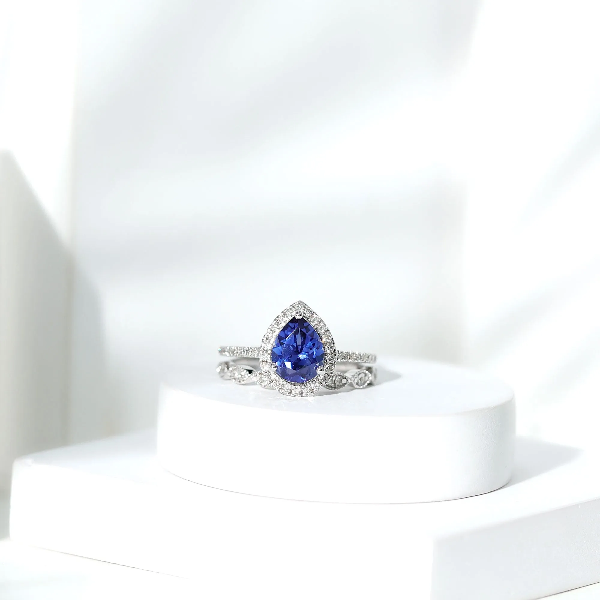 Lab Grown Blue Sapphire Pear Shaped Engagement Ring Set
