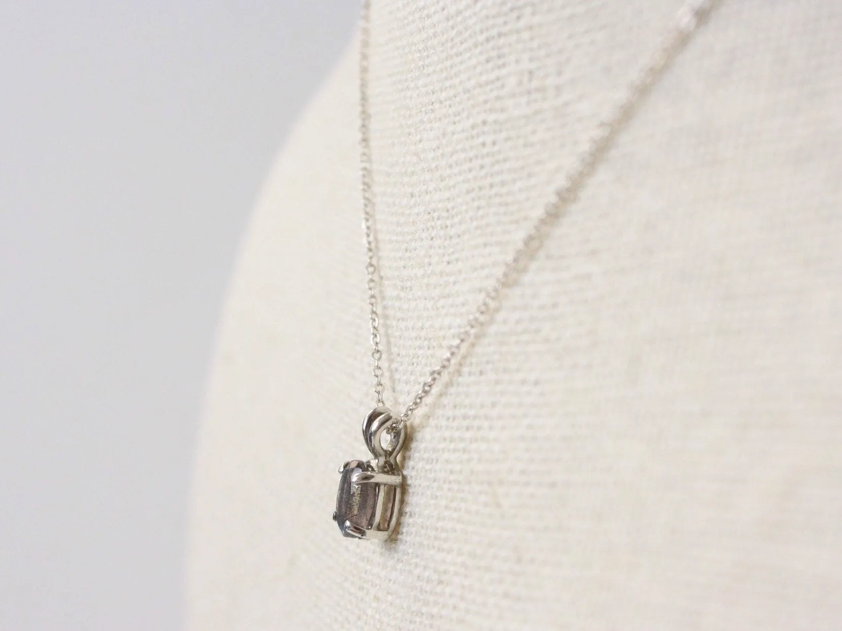 Labradorite Necklace, 7x5 Oval