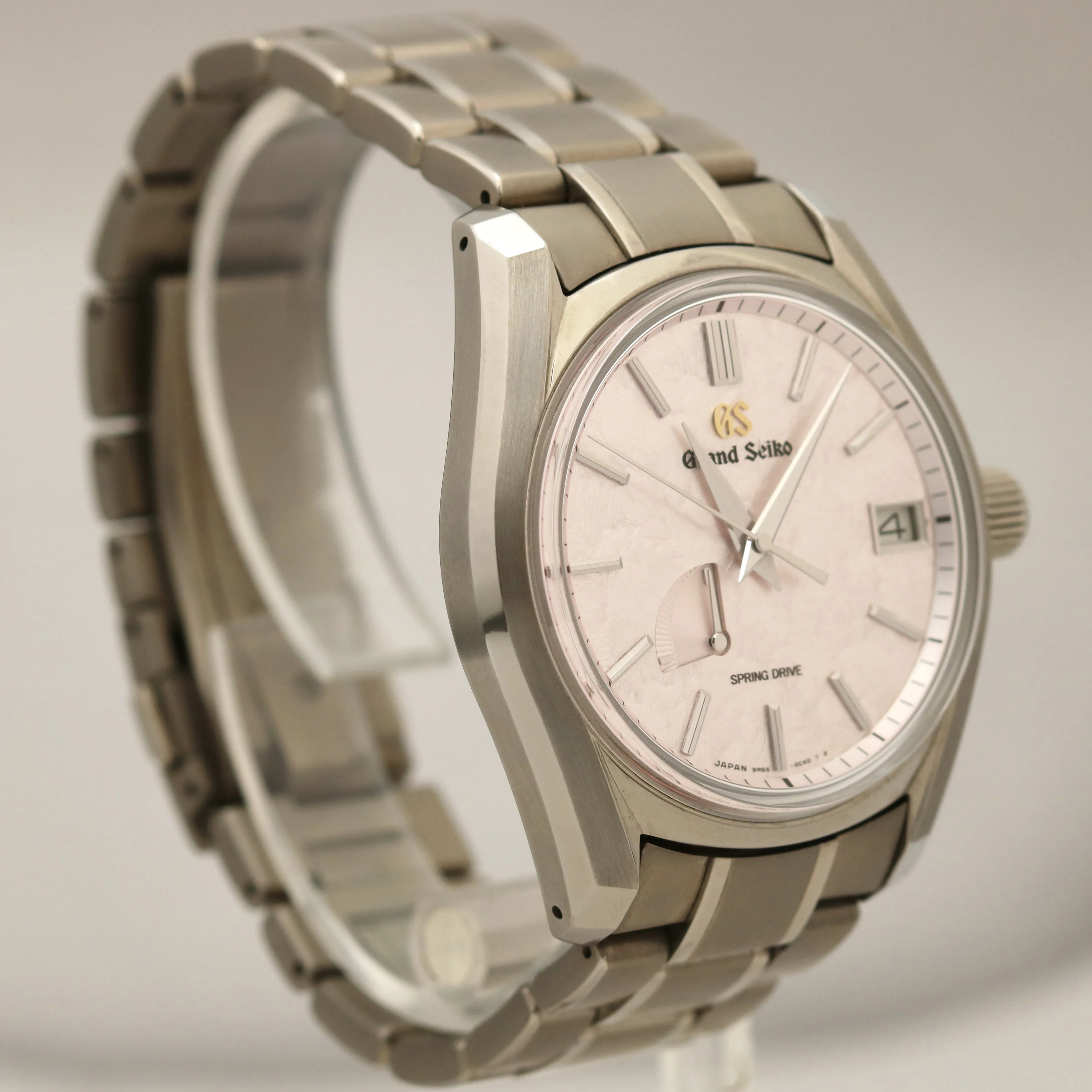 MAY 2023 PAPERS Grand Seiko Heritage SHUNBUN 40mm PINK Titanium SBGA413G B P