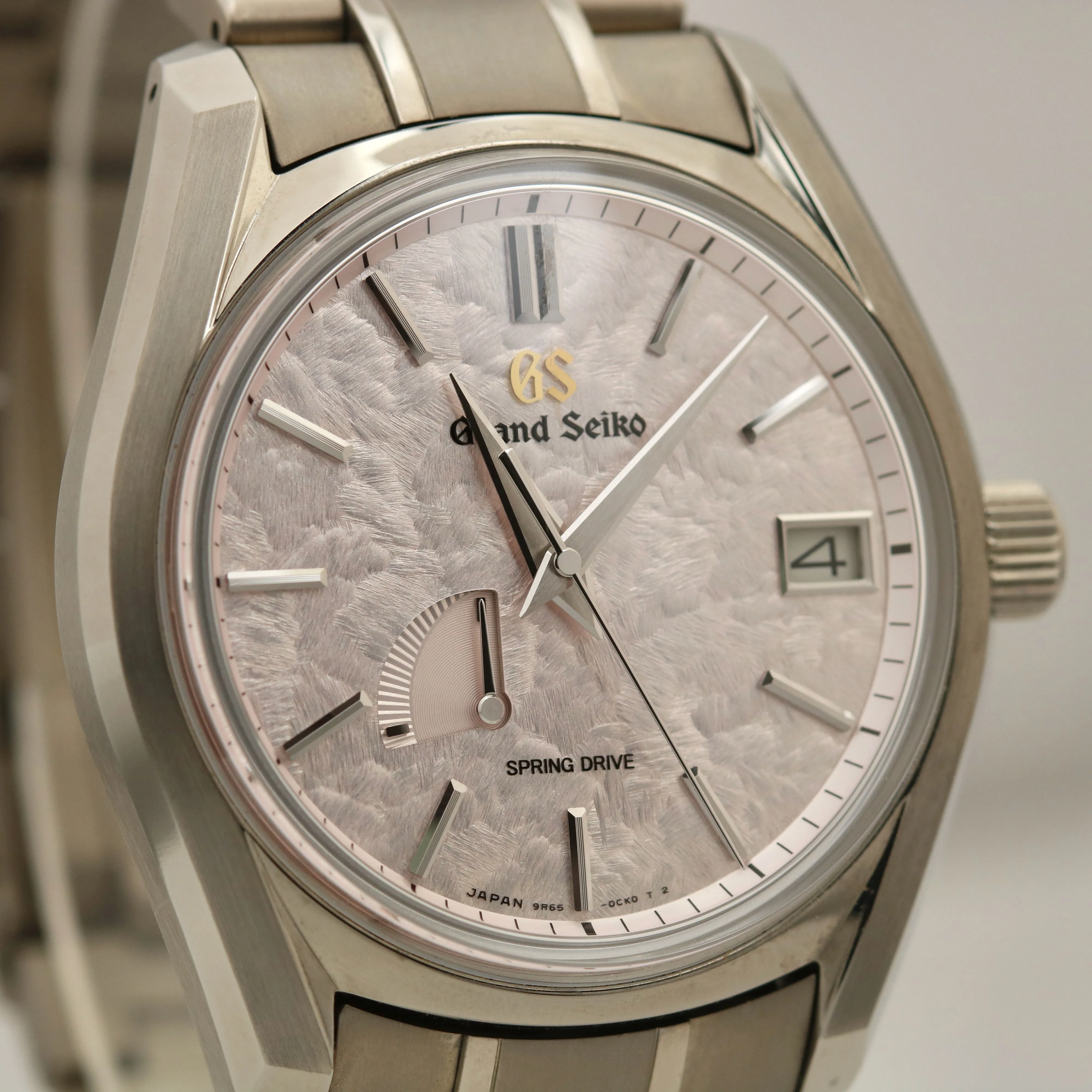 MAY 2023 PAPERS Grand Seiko Heritage SHUNBUN 40mm PINK Titanium SBGA413G B P