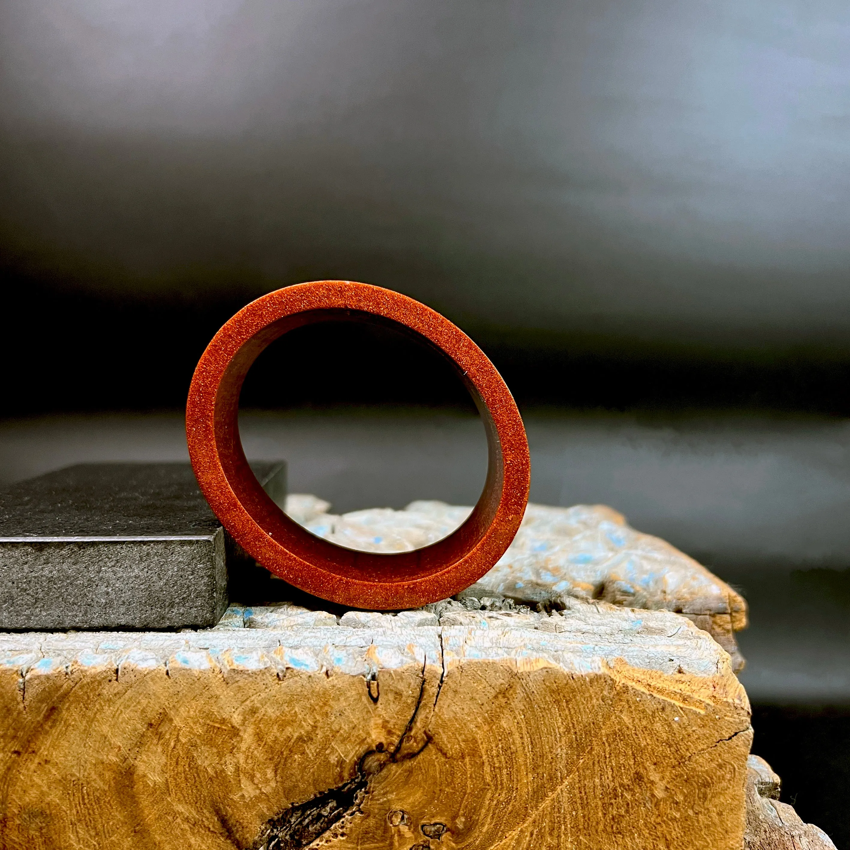 Mila Oval Bangle