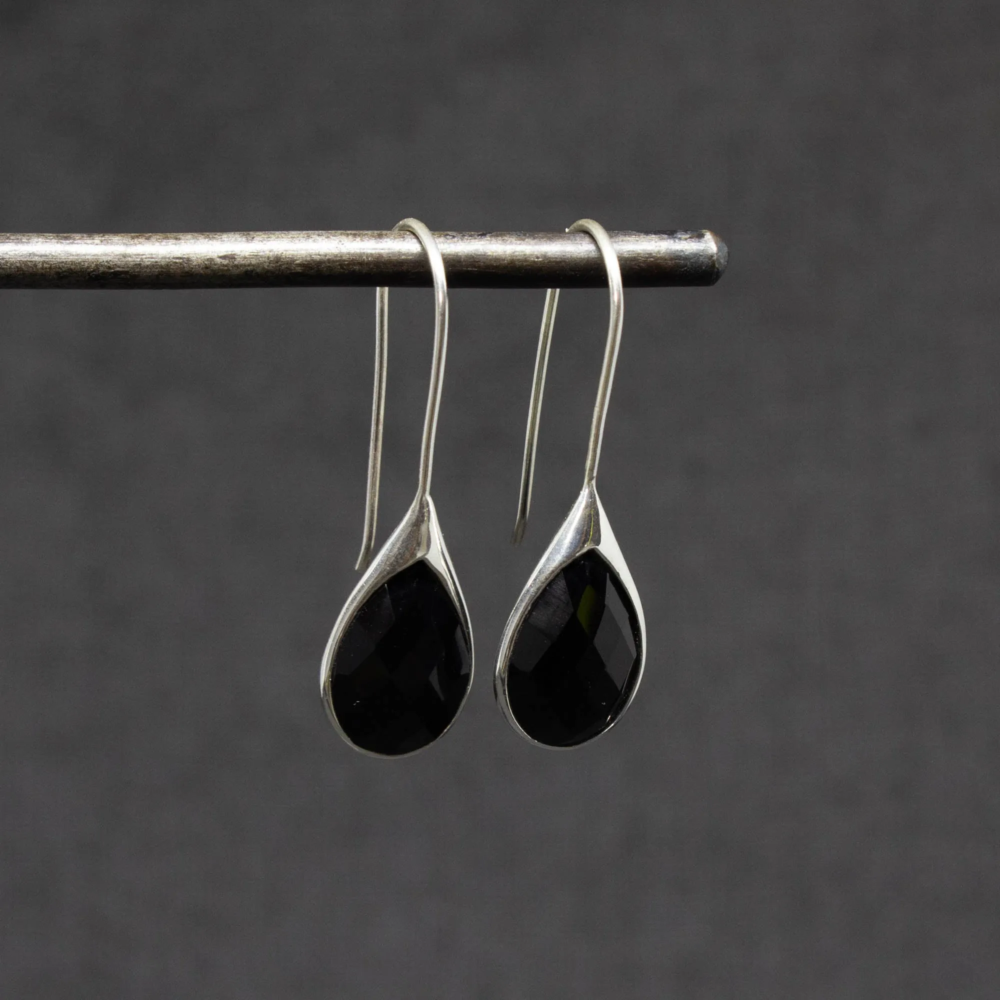 Minimal Gemstone Teardrop Earrings