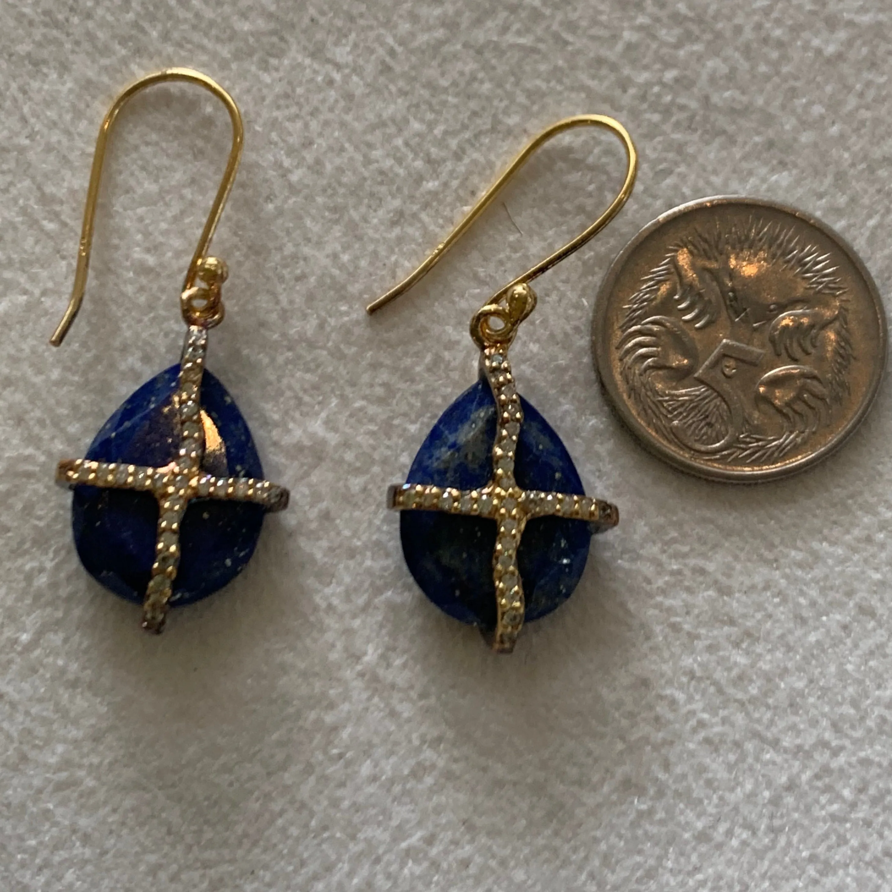 Teardrop Lapis with a sparkly cross AGP 0033E