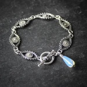 The Droch Shùil Eye Link Bracelet