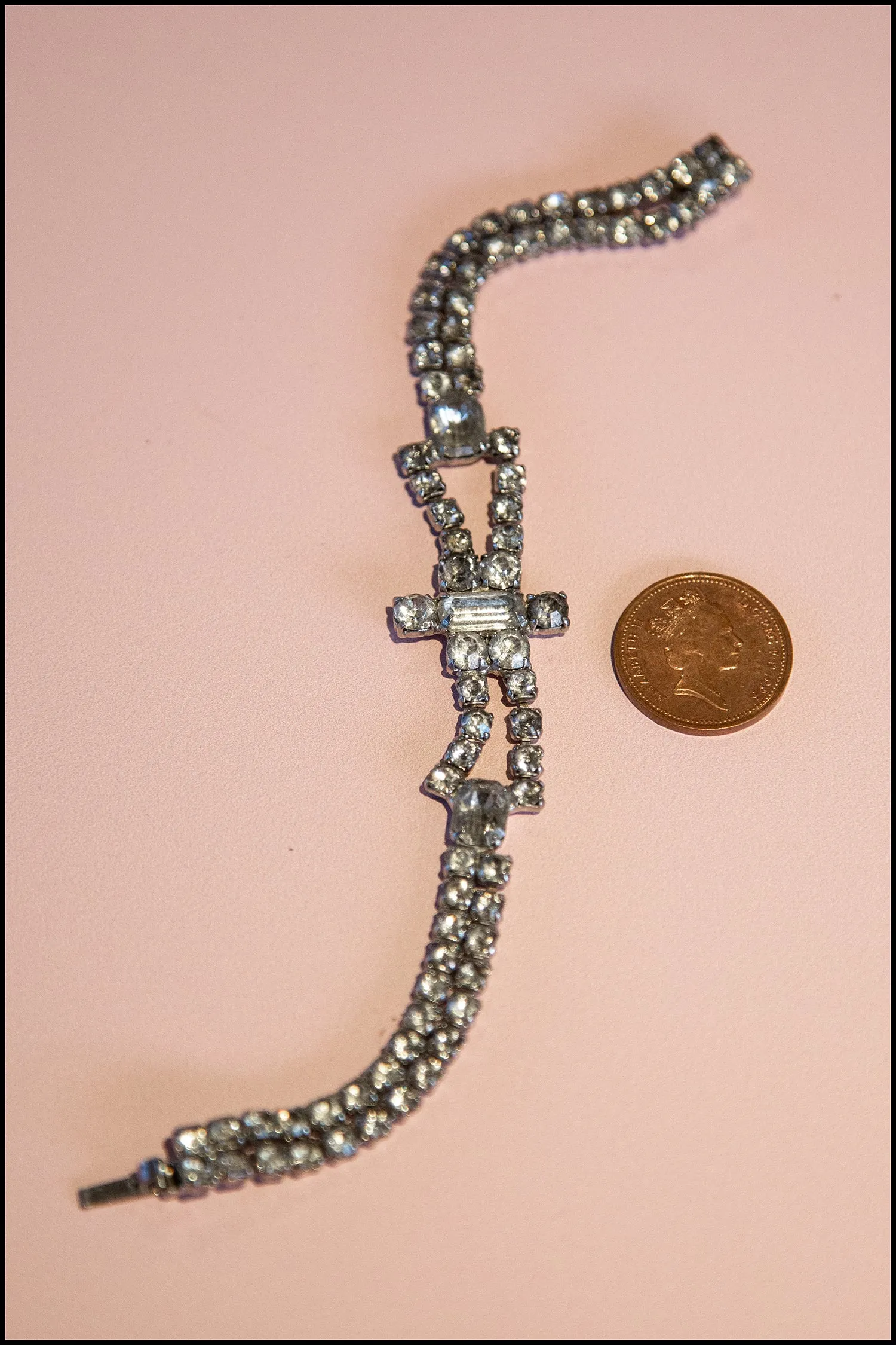 Vintage 1940s Art Deco Bow Rhinestone Bracelet